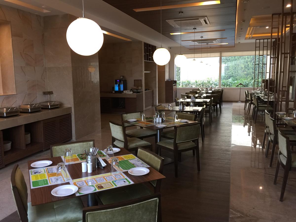 Lemon Tree Hotel, Sector 60, Gurugram Gurgáon Exteriér fotografie